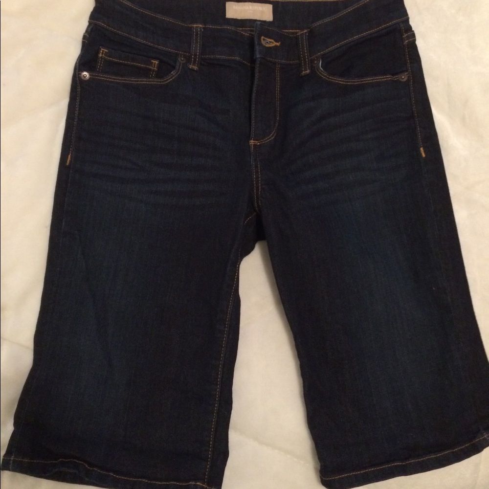 Banana Republic Jean Bermuda shorts size 8/29 dark